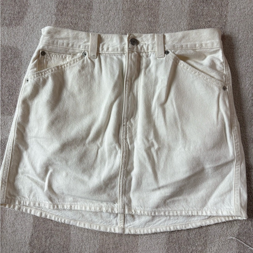 Levi’s White Denim Mini Skirt